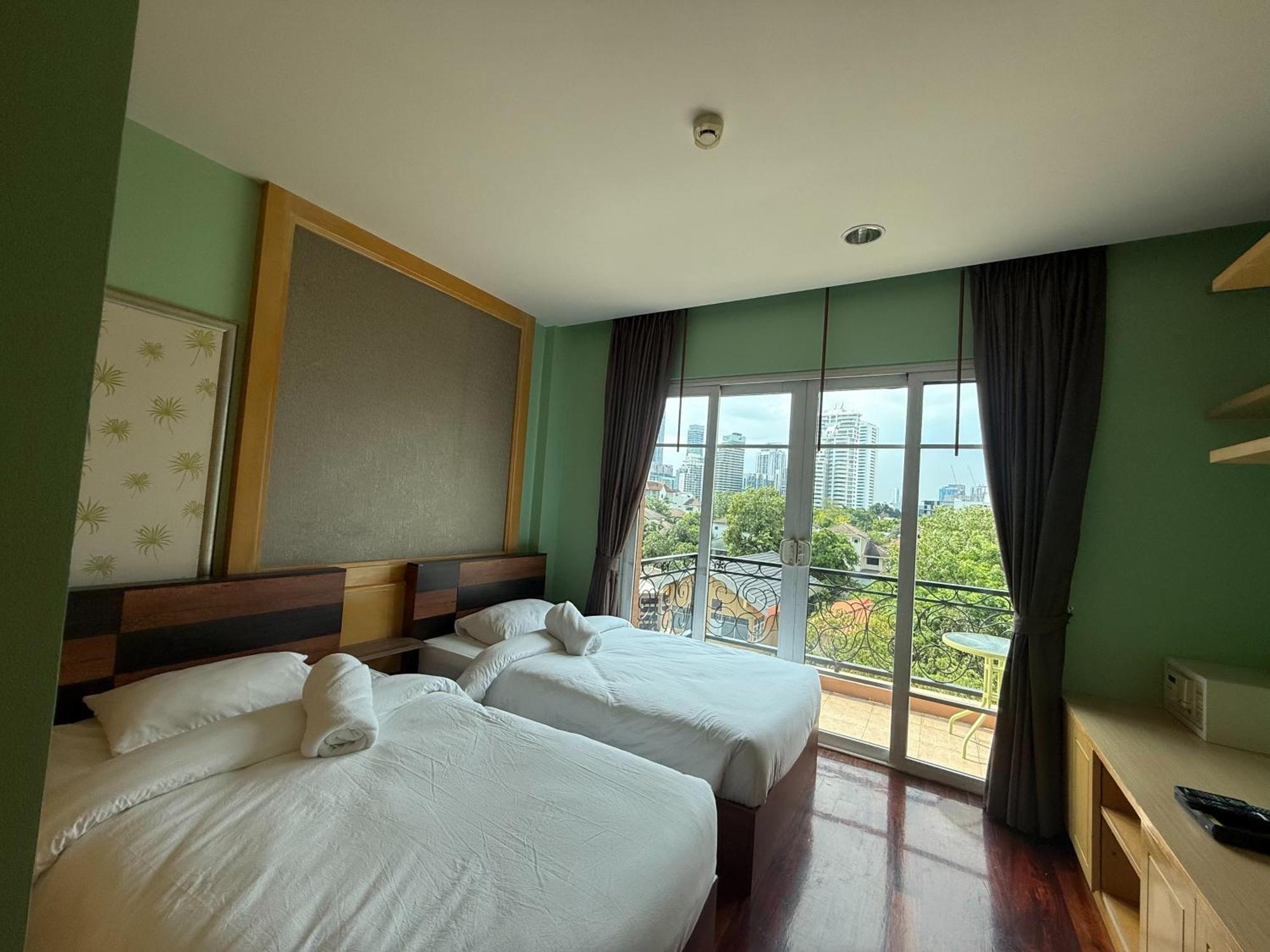 Greenview Ekkamai10 Suite Bangkok Eksteriør bilde