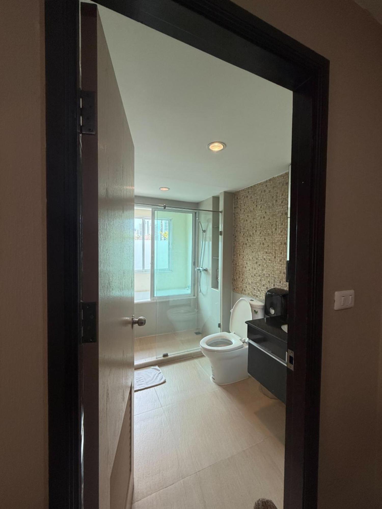 Greenview Ekkamai10 Suite Bangkok Eksteriør bilde
